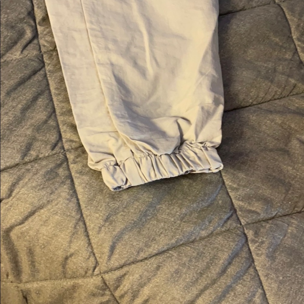 Women pants - Picture 2 of 4